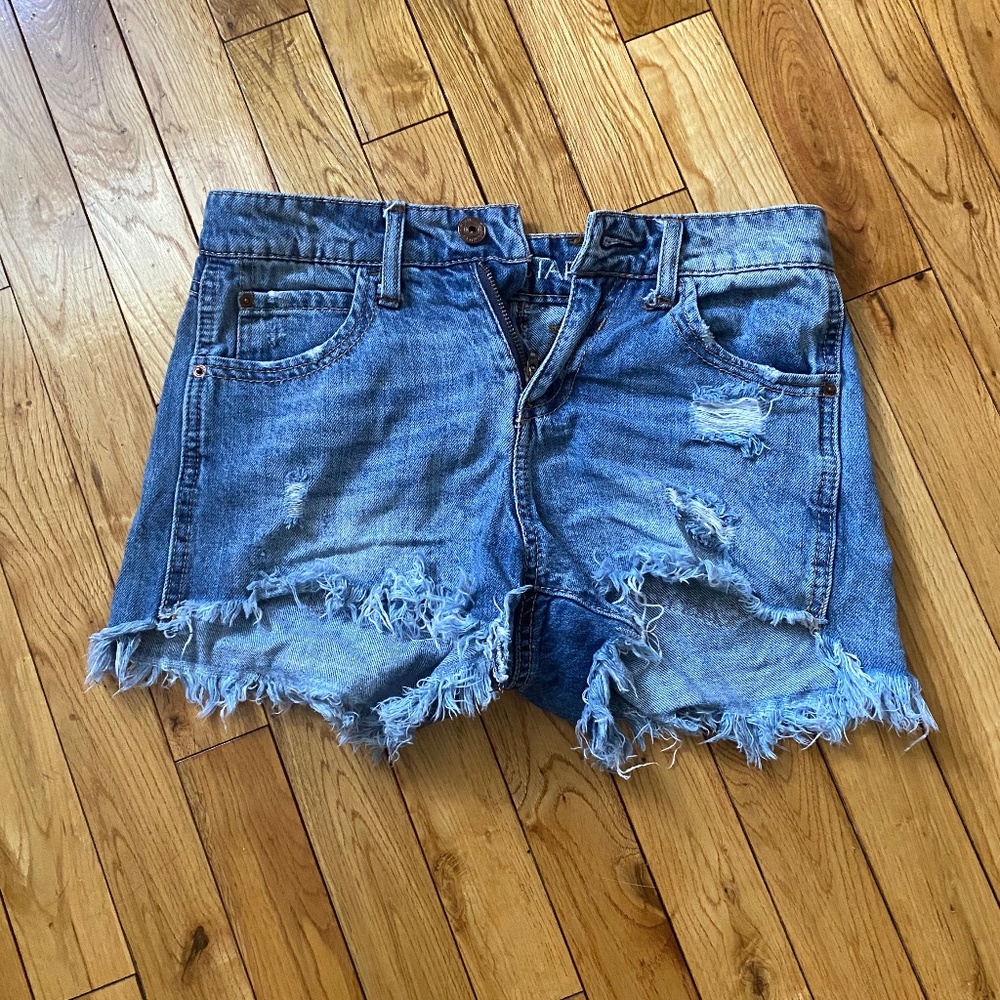 Ripped Jean shorts